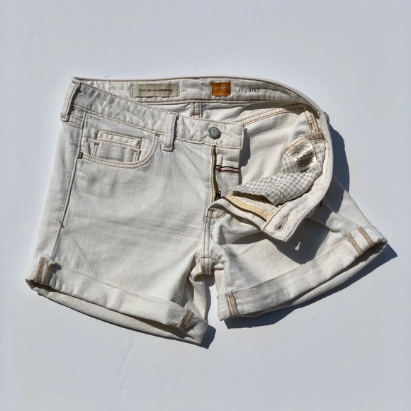 Pilcro & Letter Cream Jean Fit/Stet Shorts size 27 - Picture 8 of 9